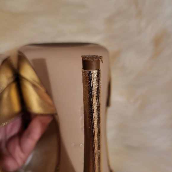 Gold platform ankle strap sandals - Picture 13 of 16